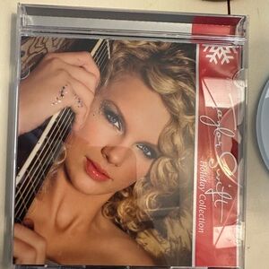 Taylor Swift Christmas CD